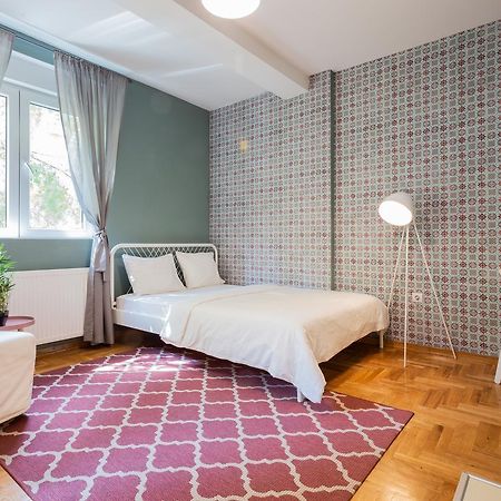 ! Promo! Central Evergreen Studio - Free Public Parking-Fast Wi-Fi Novi Sad Esterno foto