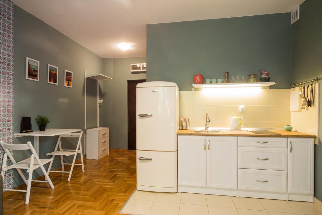 ! Promo! Central Evergreen Studio - Free Public Parking-Fast Wi-Fi Novi Sad Esterno foto