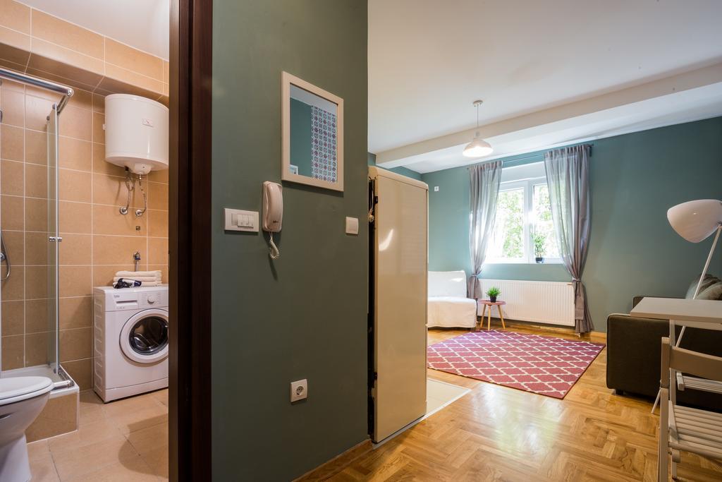 ! Promo! Central Evergreen Studio - Free Public Parking-Fast Wi-Fi Novi Sad Esterno foto